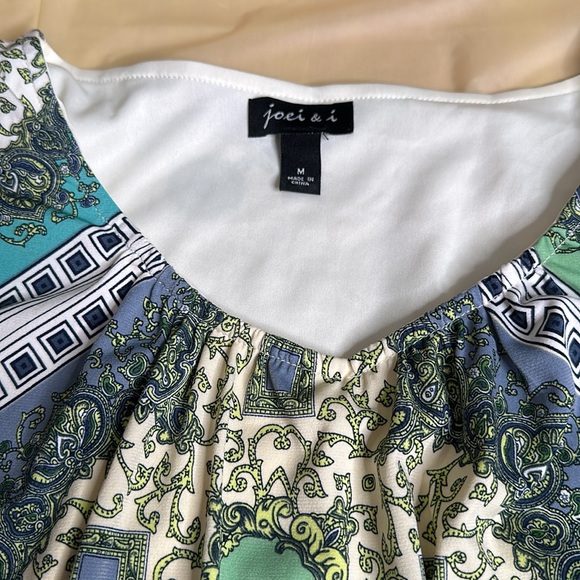 Womens dress size medium - Picture 3 of 5